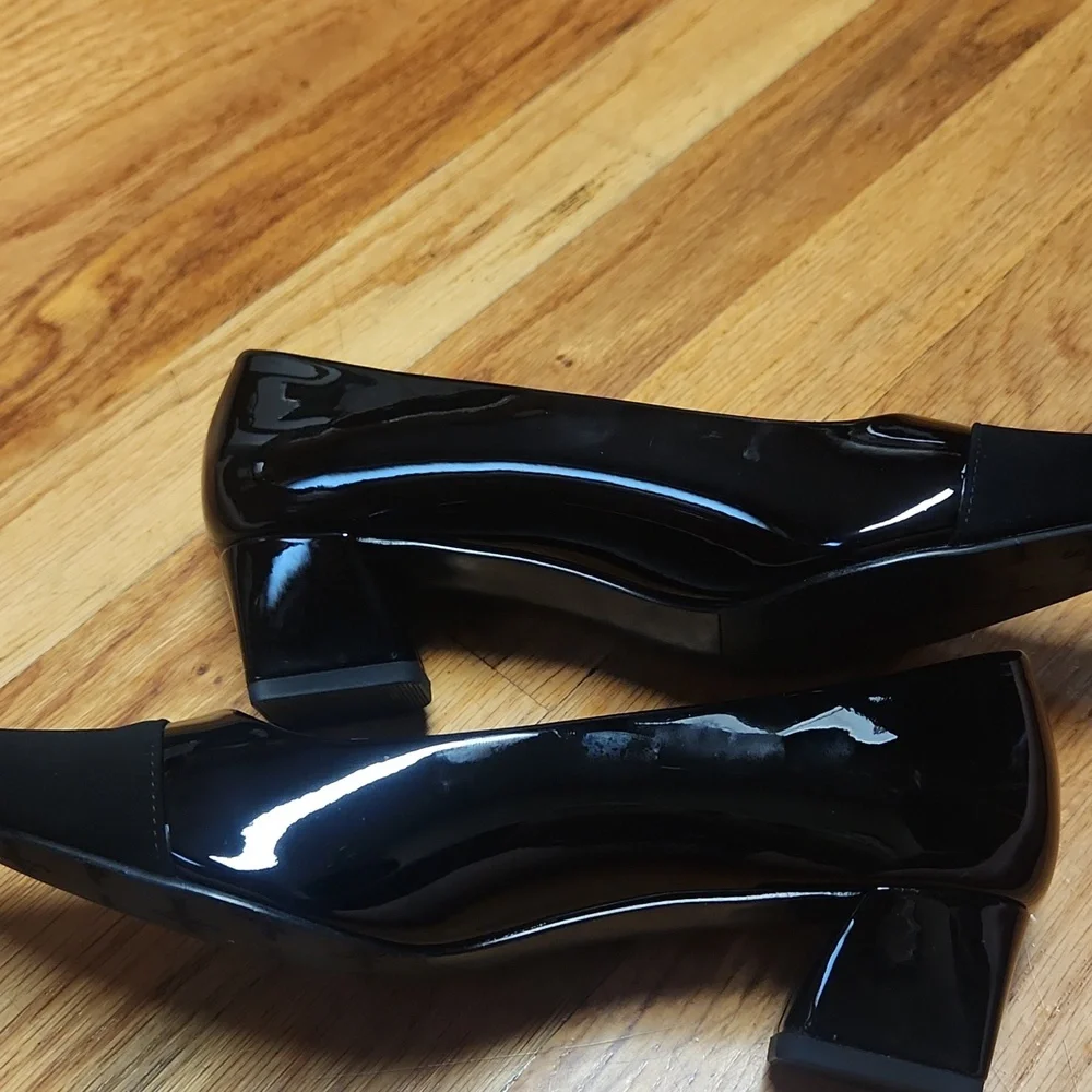Easy Street Women's Black Flats, NWT - Picture 7 of 12